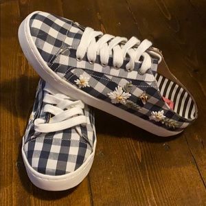 Betsy Johnson blue check edna slip Ons size 7